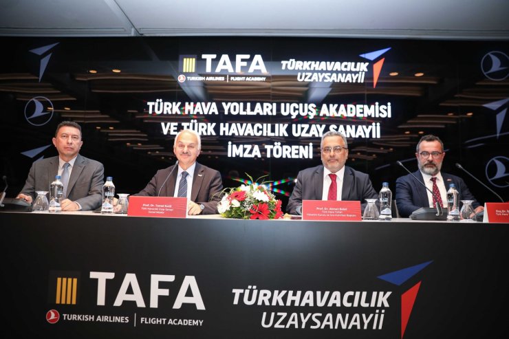Türk Hava Yolları İle Tusaş Arasında 20 Uçaklık Anlaşma Yapıldı